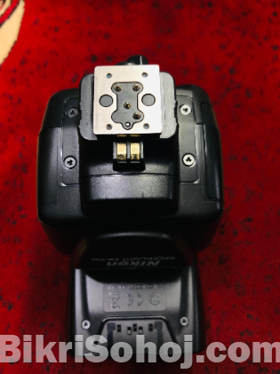 Nikon SB-700 Spreed Light